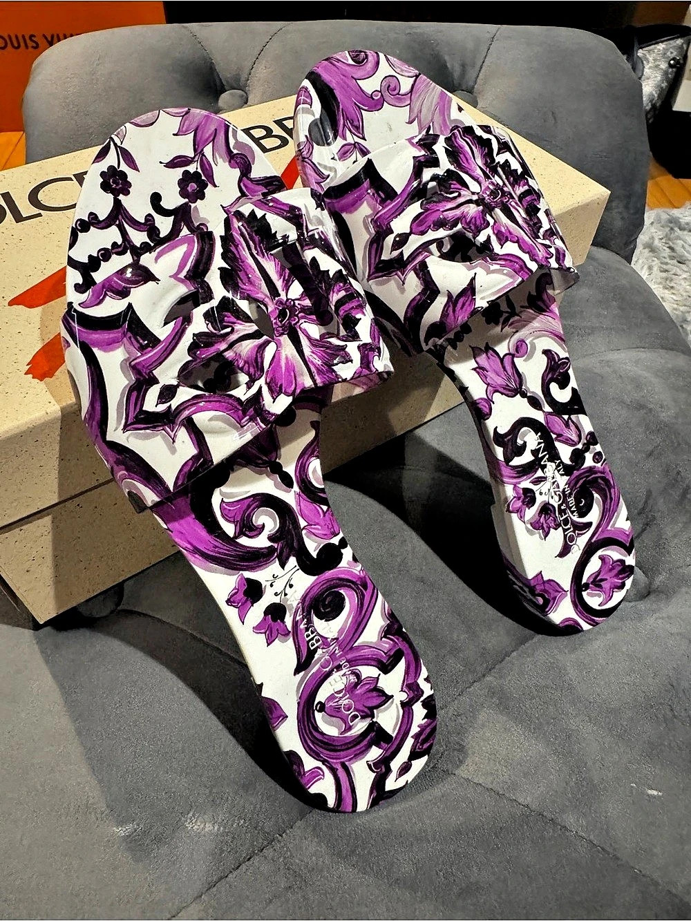 Dolce & Gabbana Maiolica Print Slide Sandals Purple & White - Picture 2 of 4